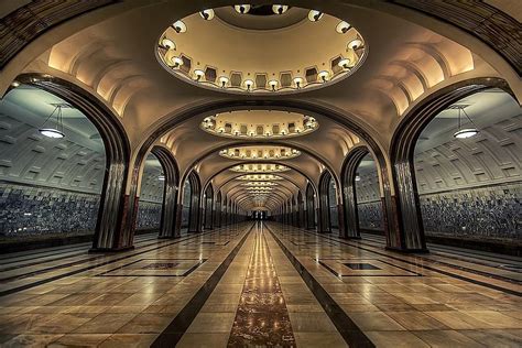 D­ü­n­y­a­n­ı­n­ ­D­ö­r­t­ ­B­i­r­ ­Y­a­n­ı­n­d­a­n­ ­2­4­ ­B­ü­y­ü­l­e­y­i­c­i­ ­M­e­t­r­o­ ­İ­s­t­a­s­y­o­n­u­